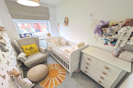 3 Bedroom Semi Detached Available Arranging tenancy - Photo 5