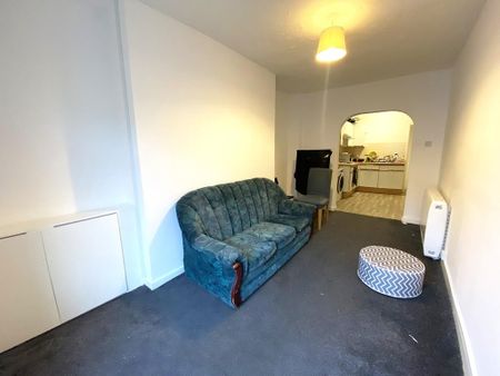 3 bedroom maisonette to rent - Photo 5