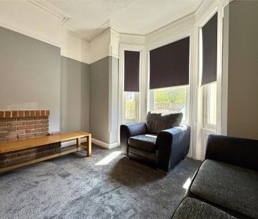 6 bedroom semi-detached house to rent - Photo 2