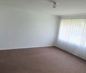 3 Mead Court, Oakleigh VIC 3166 - House For Rent | Domain - Photo 2
