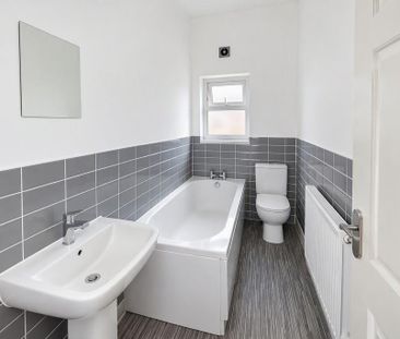 3 bedroom terraced house to rent - Photo 6
