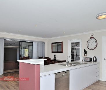 32 Okehampton Road - Photo 4