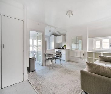 Studio to rent - Photo 1