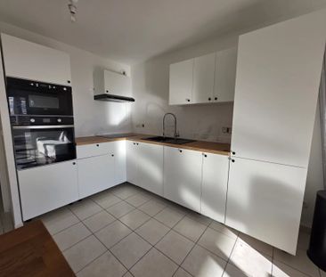 Location Appartement 3 pièces 59m² MARSEILLE 14ème - Photo 4