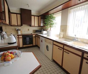 Duckmill Crescent, MK42 - Photo 1