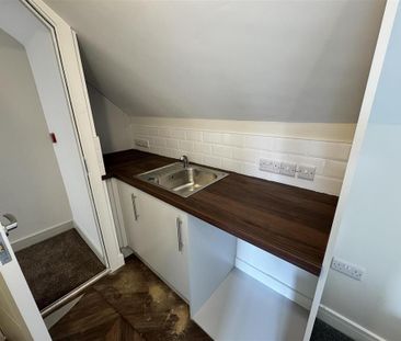 Studio to rent - Photo 5