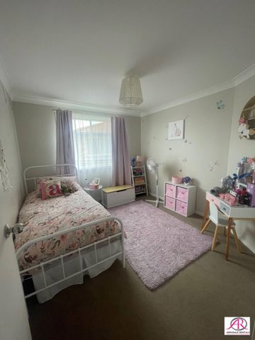 3 BEDROOM VILLA IN GREAT LOCATION -AVAILABLE 19TH JANUARY 2026 - Photo 4