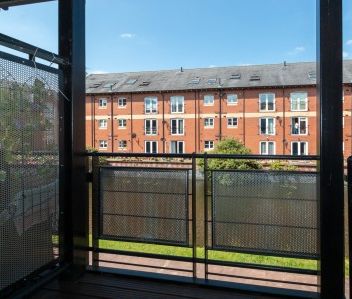 Pendle Court, Leigh, WN7 3AB - Photo 4