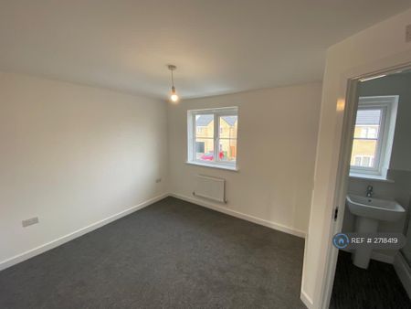 3 bedroom terraced house to rent - Photo 3