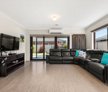 FAMILY LIVING IN EDENBROOK ESTATE - Photo 4