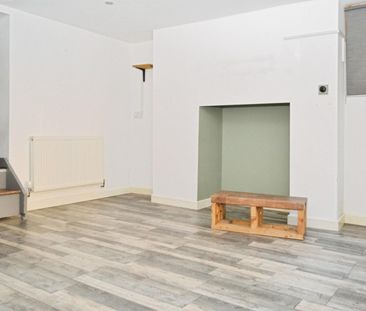 4 bedroom House To Let - Photo 1