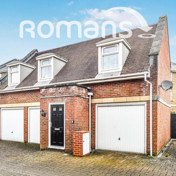 2 bedroom coach house to rent - Photo 1