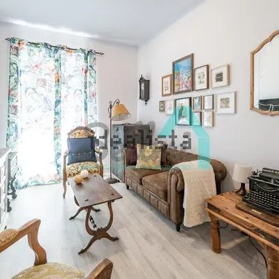 Alquiler de piso en Calle Linares Rivas - Photo 1