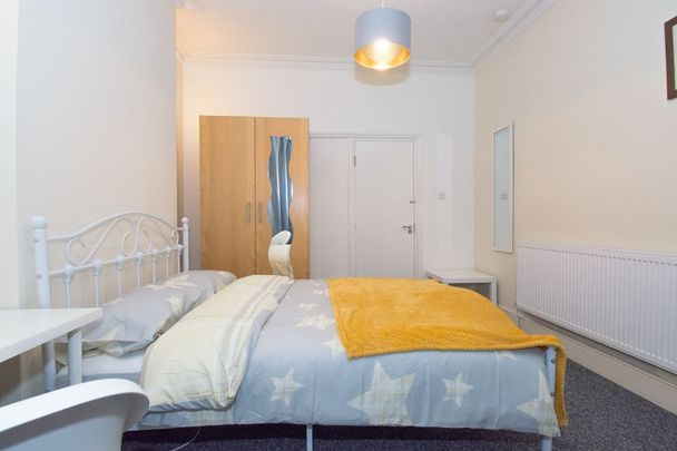 Room in a Shared House, St Albans Road, LE2 - Photo 1