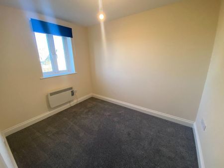 2 bedroom end of terrace house to rent - Photo 2