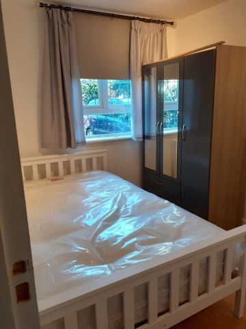 Room in a Shared House, Langdale Close, SE17 - Photo 3