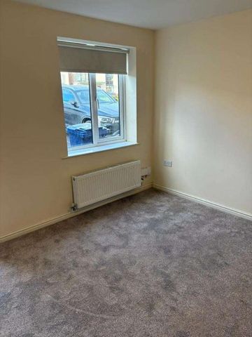 Iveston Avenue, Great Park, Newcastle, NE13 - Photo 2