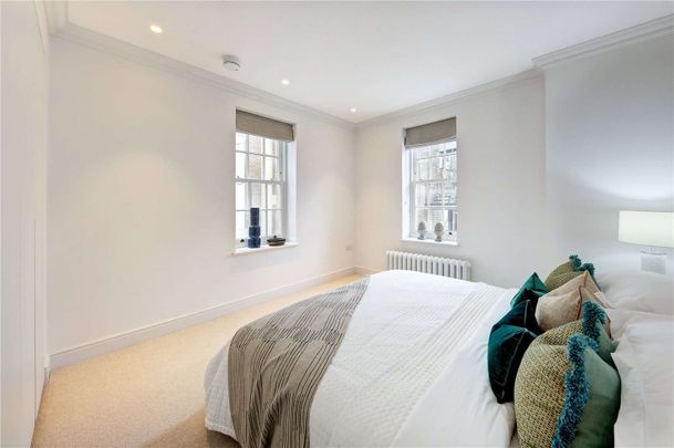 A luxurious two bedroom apartment located in the sort after Covent Garden area. - Photo 1