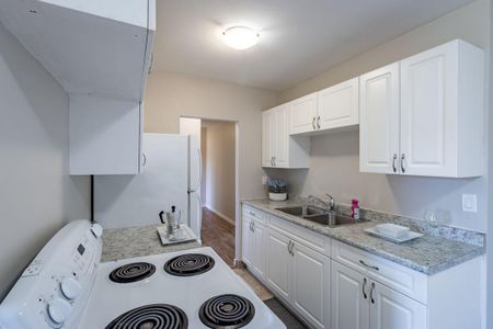 Garden Court Apartments - ALL INCLUSIVE - Photo 5