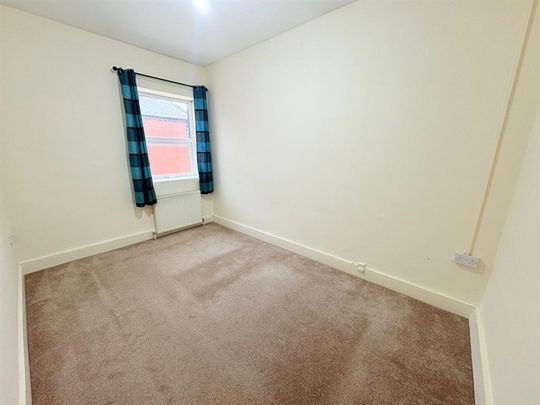1 BED Flat - Photo 1