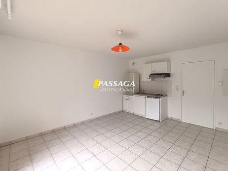 Location Appartement 1 pièce 23m² - Photo 2