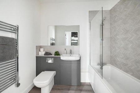 2 bedroom apartment to rent - Photo 4