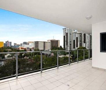 STYLE, SPACE, LOCATION & MUCH MORE! - Photo 3