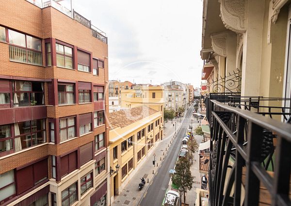 Flat for rent with views in Ruzafa (Valencia)