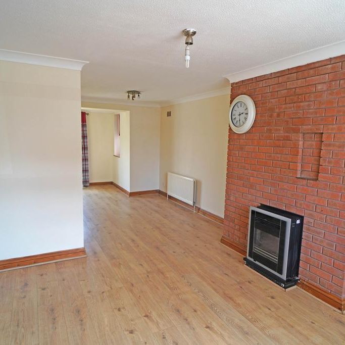 3 bedroom semi-detached house to rent - Photo 1