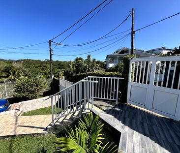 House - Photo 2