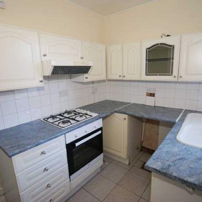 3 bedroom property to rent in Bolton - Photo 1