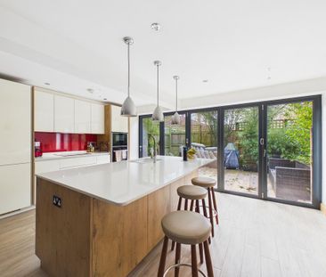 2 bedroom maisonette to rent - Photo 5