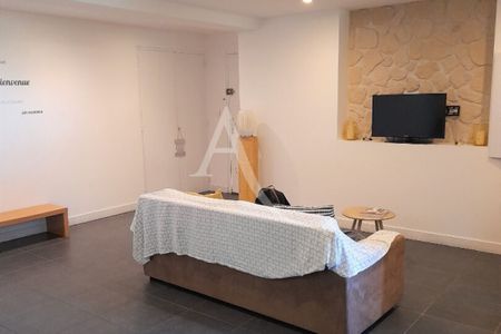 Appartement Sète 2 pièce(s) 56.70 m2 - Photo 2