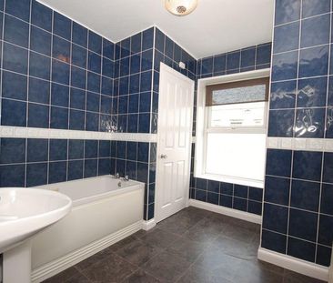 4 bedroom house share to rent - Photo 3
