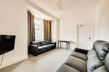 St Martins Terrace, Canterbury, CT1 - Photo 5