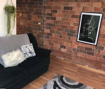 Character-filled semi, moments to Annandale village & Hinsby Park - Photo 5
