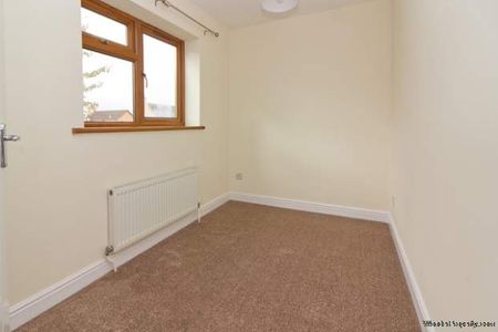 3 bedroom property to rent in Milton keynes - Photo 3