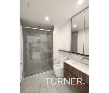 Perfect position apartment in the heart of Glenside - Photo 2