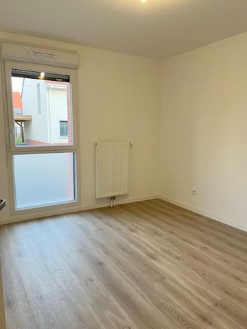 Location Appartement 3 pièces 69m² DOUAI 59500 - Photo 3