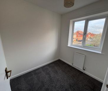 3 bedroom end of terrace house to rent - Photo 5