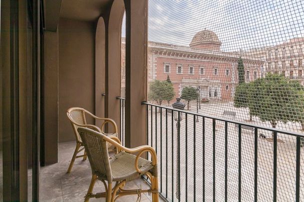 Plaça Col.legi del Patriarca, Valencia, Valencian Community 46002 - Photo 1