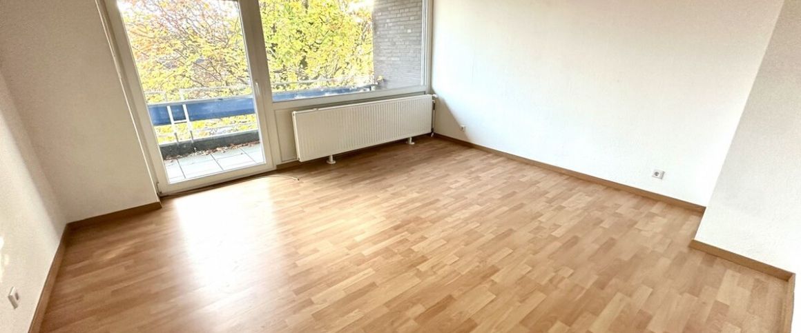 Besondere Gelegenheit! Einfamilienhaus auf großzügigem Grundstück - Foto 1