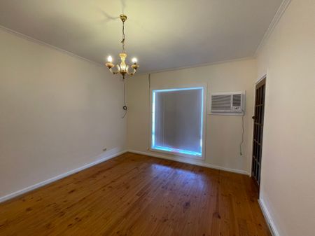 To register & apply for this property, please use this link: https://snug. com/ - Photo 4