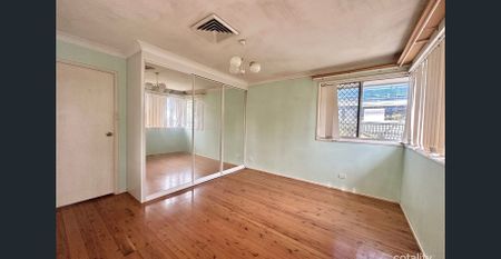 Spacious Family Home with Character and Charm - Photo 2