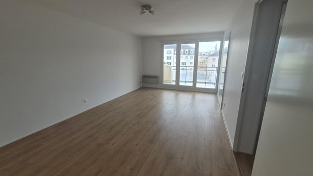 Location Appartement 2 pièces 47m² LILLE 59000 - Photo 1
