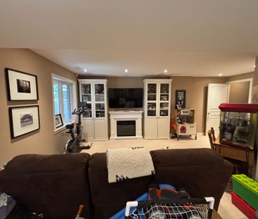For Lease - 45 Candlewood Court, Hamilton, Ontario - Photo 3
