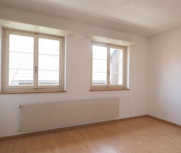 For rent 4.5 room apartment with parking space in the village center o - Photo 5