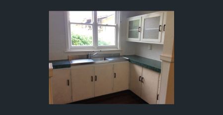 ORIGINAL 3X1 CHARACTER HOME WITH BIG BACK YARD - Photo 2