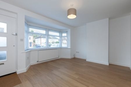 Cranmer Road, Cowley - Photo 3