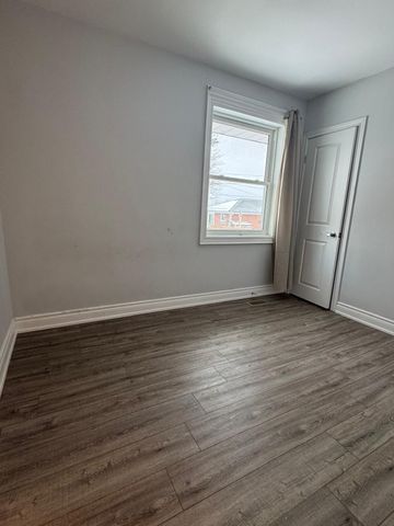 For Lease - 1467 Oxford Street, Oshawa, Ontario - Photo 5